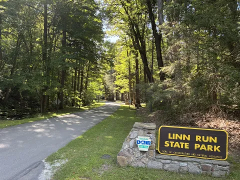 Linn Run Rd